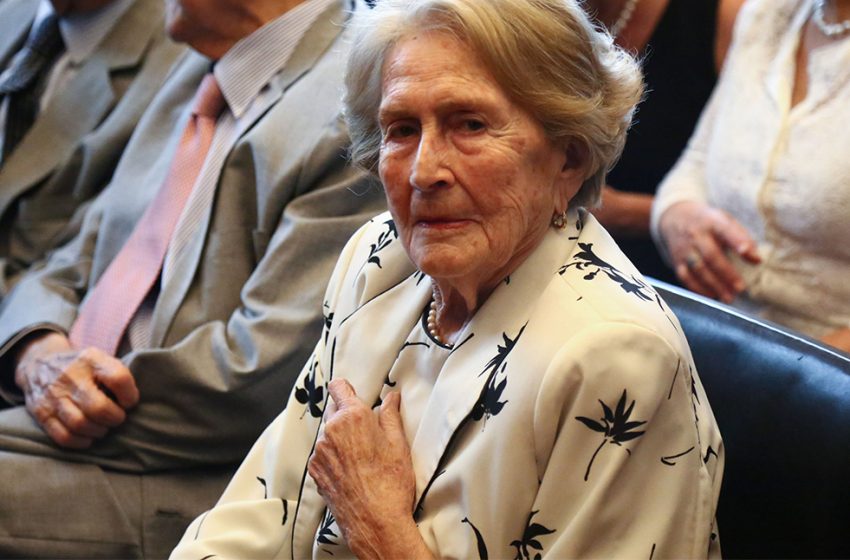  A los 102 años falleció Leonor Oyarzún, ex primera dama y viuda de Patricio Aylwin