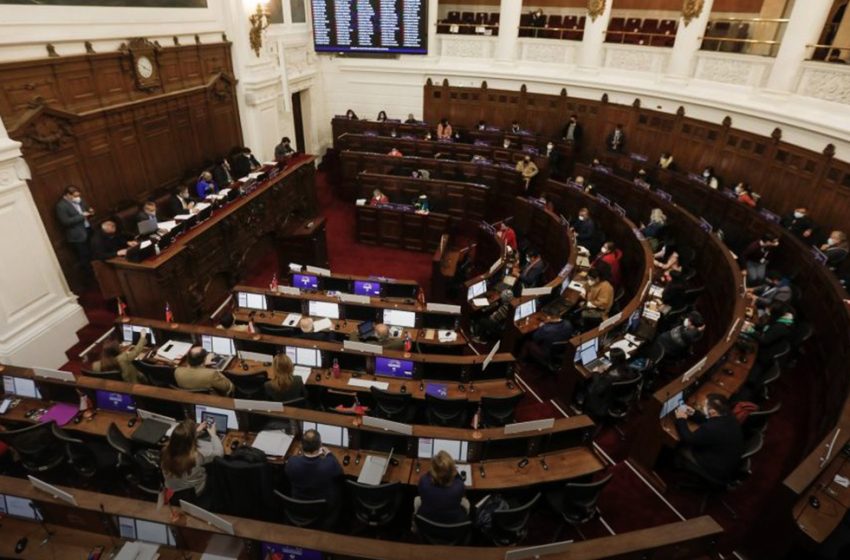  Acuerdo en la Comisión de Sistema Político: Se acabaría el Senado y se propone un Consejo Territorial