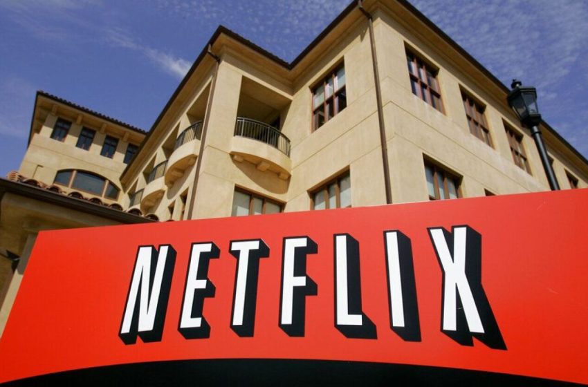  NETFLIX ESTÁ CONSIDERANDO UNA FUNCIÓN QUE COBRA EXTRA POR COMPARTIR CONTRASEÑAS