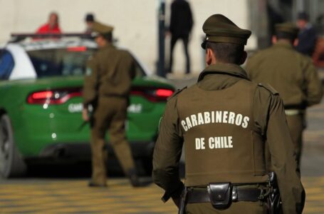 Carabineros y Seguridad Pública Detienen a Dos Delincuentes en el Centro de Curicó